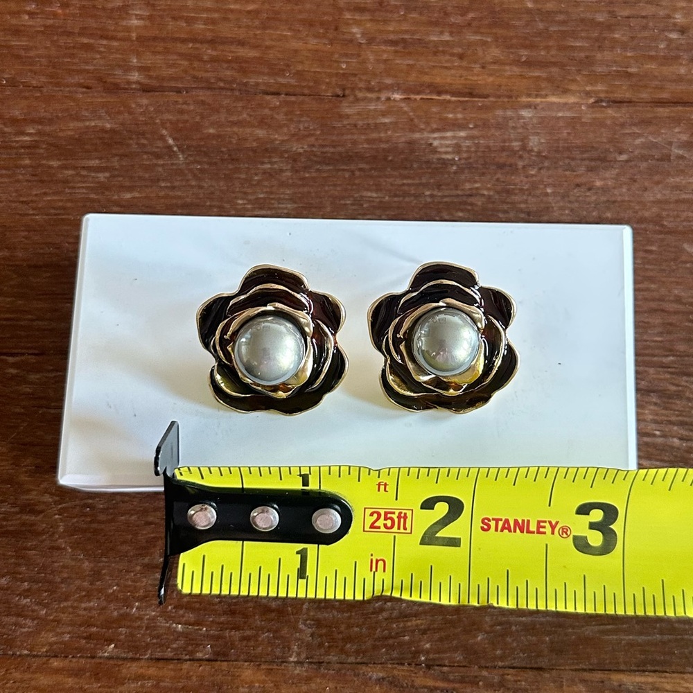 Vintage Flower Pearl Stud Earrings Gold Rose Earrings 925 Silver Needle Elegant - Picture 5 of 5